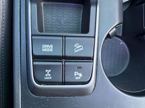 Used 2015 Chrysler 200 C w/ Navigation & Sound Group I image 47
