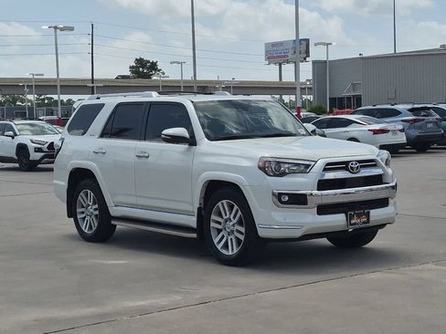 Used 2022 Toyota 4Runner Limited RWD image 8