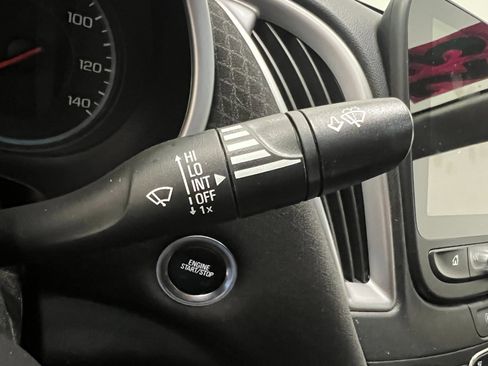 Used 2023 Chevrolet Malibu LT image 34