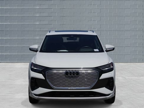 Used 2022 Audi Q4 e-tron Prestige AWD/4WD image 2