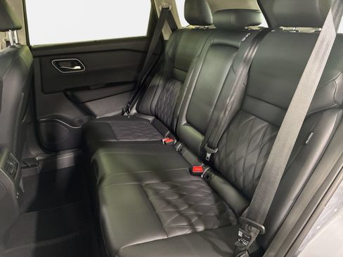 New 2026 Nissan Rogue Platinum AWD/4WD image 14
