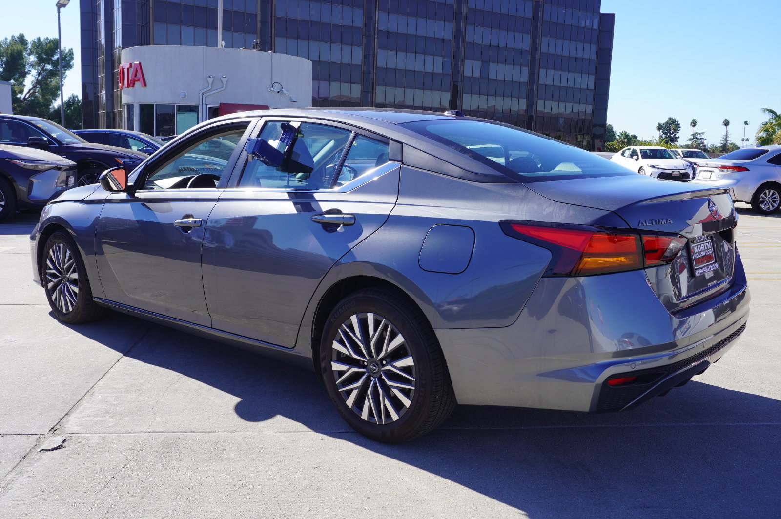Used 2026 Nissan Altima 2.5 SV FWD image 5