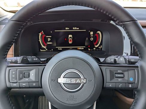 New 2025 Nissan Pathfinder Platinum image 22