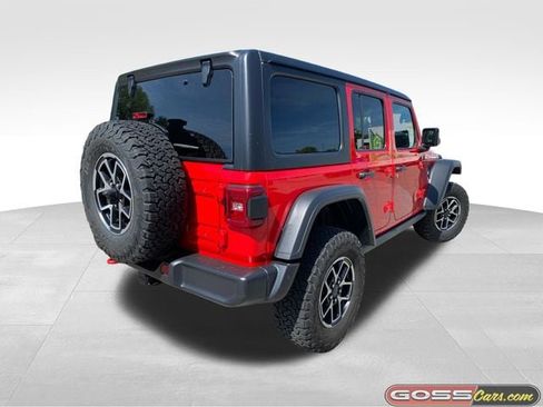 Certified 2025 Jeep Wrangler Unlimited Rubicon AWD/4WD image 3