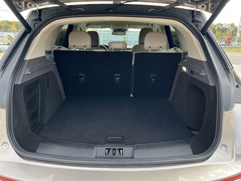 Used 2021 Lincoln Corsair FWD w/ Equipment Group 101A image 31