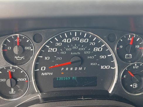 Used 2017 Chevrolet Express 3500 image 6