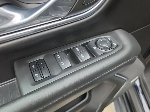 Used 2023 Chevrolet Tahoe LT image 24