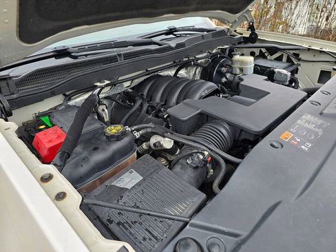 Used 2015 Chevrolet Silverado 1500 High Country w/ High Country Premium Package image 16