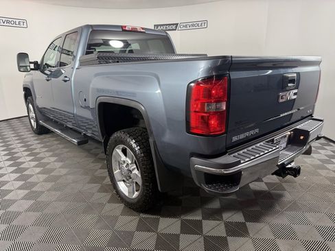 Used 2015 GMC Sierra 2500 SLE w/ SLE Preferred Package image 4