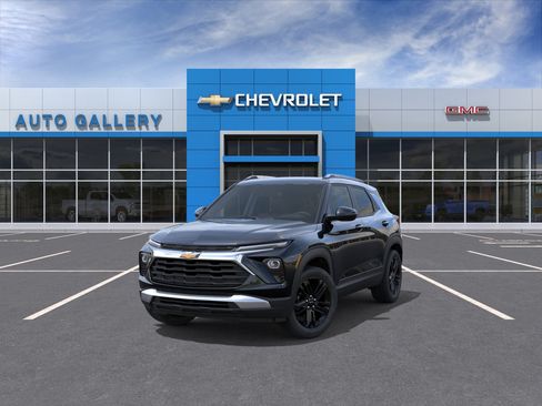 New 2026 Chevrolet TrailBlazer LT w/ Midnight Edition FWD image 9