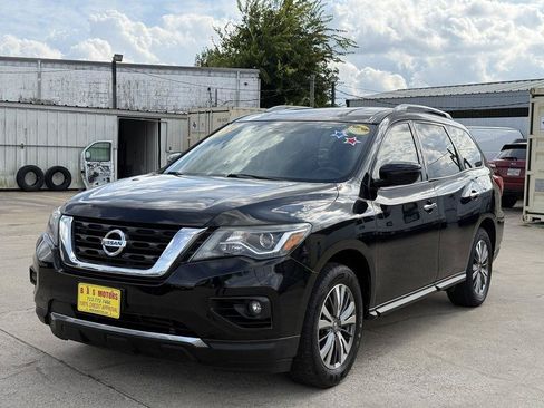 Used 2020 Nissan Pathfinder SV AWD/4WD image 3