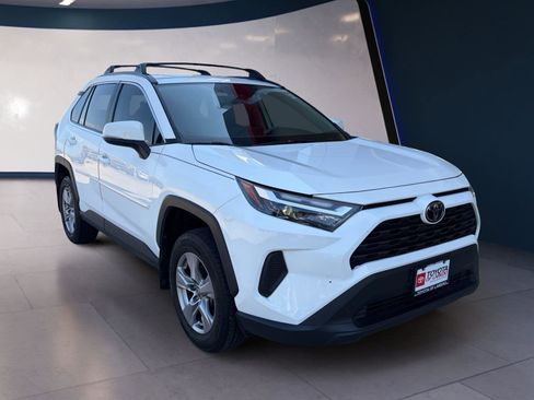 Used 2024 Toyota RAV4 XLE w/ Convenience Package FWD image 7