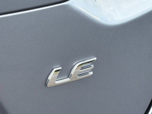 Used 2024 Toyota Corolla LE FWD image 19