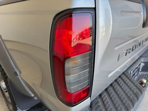 Used 2002 Nissan Frontier XE image 31