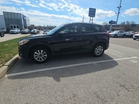 Used 2016 MAZDA CX-5 Sport image 2