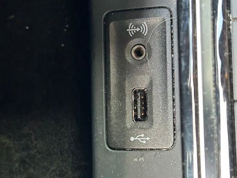 Used 2017 Volkswagen Jetta SEL image 31