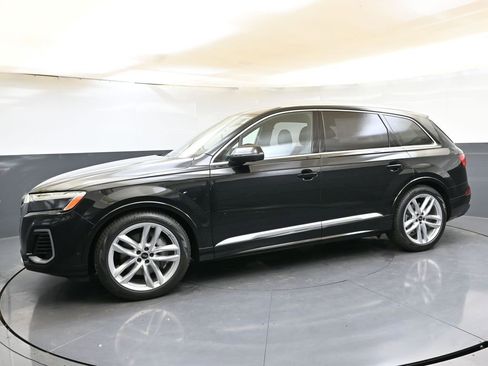 Used 2025 Audi Q7 3.0T Premium Plus w/ Premium Plus Package image 2