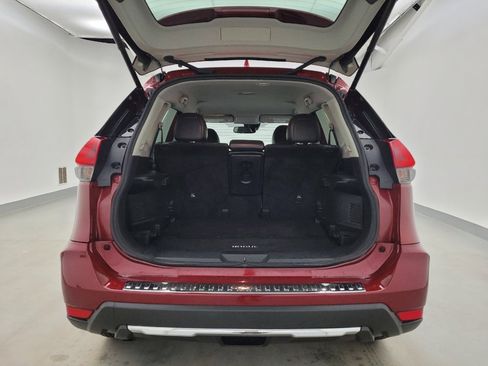 Used 2018 Nissan Rogue SL image 29