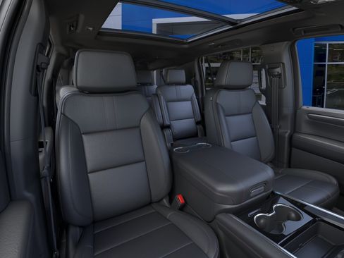 New 2026 Chevrolet Suburban RST w/ RST Capability Package AWD/4WD image 40