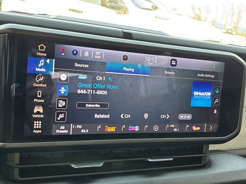 Used 2025 Jeep Gladiator Sport AWD/4WD image 25