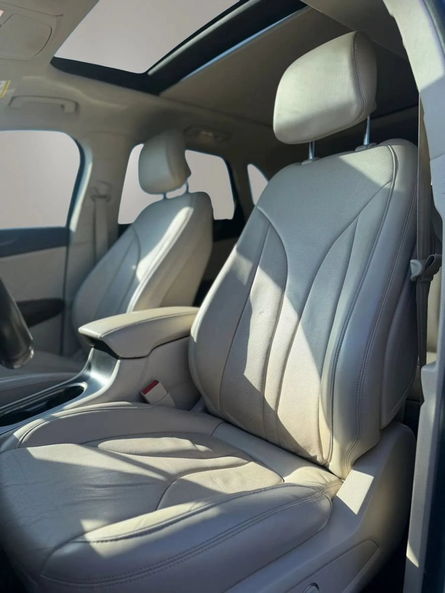 Used 2019 Lincoln MKC Reserve w/ MKC Climate Package AWD/4WD image 15