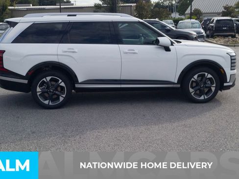 Certified 2026 Hyundai Palisade Limited FWD image 4