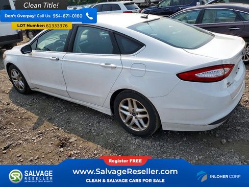Used 2016 Ford Fusion SE FWD image 3