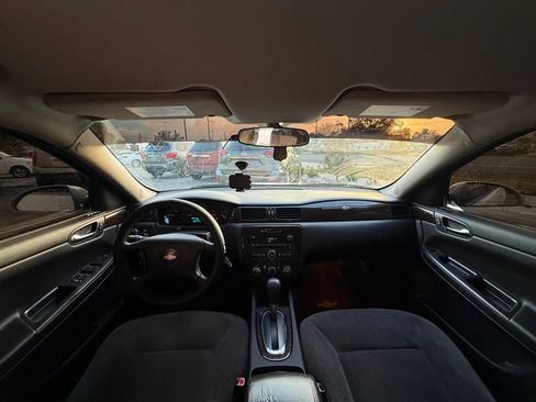 Used 2014 Chevrolet Impala Limited LS image 8