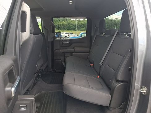 Used 2020 Chevrolet Silverado 1500 Custom w/ Custom Value Package AWD/4WD image 10