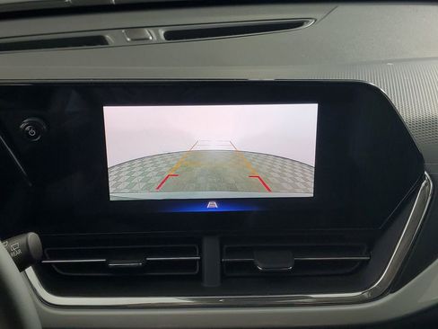 New 2026 Chevrolet Trax LT w/ Driver Confidence Package image 17