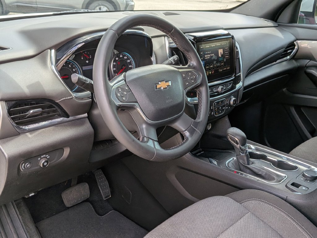 Used 2023 Chevrolet Traverse LT FWD image 31