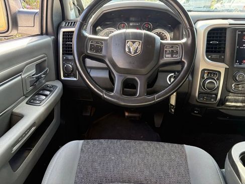 Used 2019 RAM 1500 Classic SLT w/ Luxury Group AWD/4WD image 5