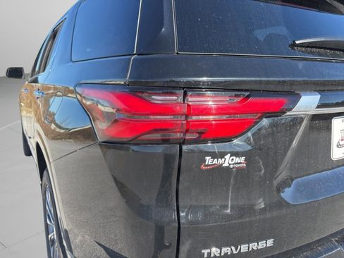 Used 2023 Chevrolet Traverse Premier image 27
