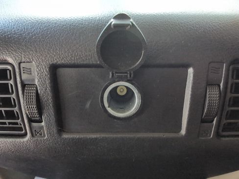 Used 2012 Toyota Tundra 2WD CrewMax w/ SR5 Pkg image 34