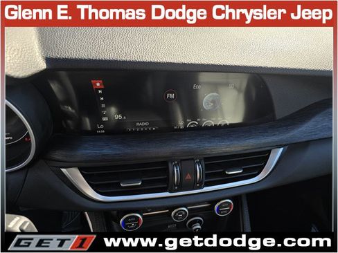 Used 2019 Alfa Romeo Stelvio image 14