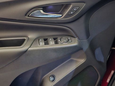 Used 2019 Chevrolet Equinox LT AWD/4WD image 24