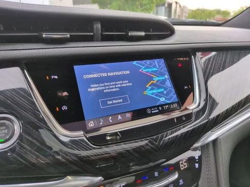 Certified 2024 Cadillac XT6 Premium Luxury w/ LPO, Floor Liner Package AWD/4WD image 23