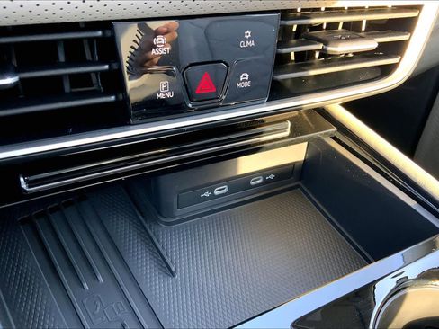 New 2026 Volkswagen Atlas SE FWD image 19