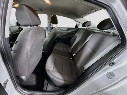 Used 2019 Hyundai Accent SE FWD image 24