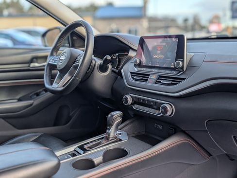 Used 2019 Nissan Altima 2.5 SR image 38