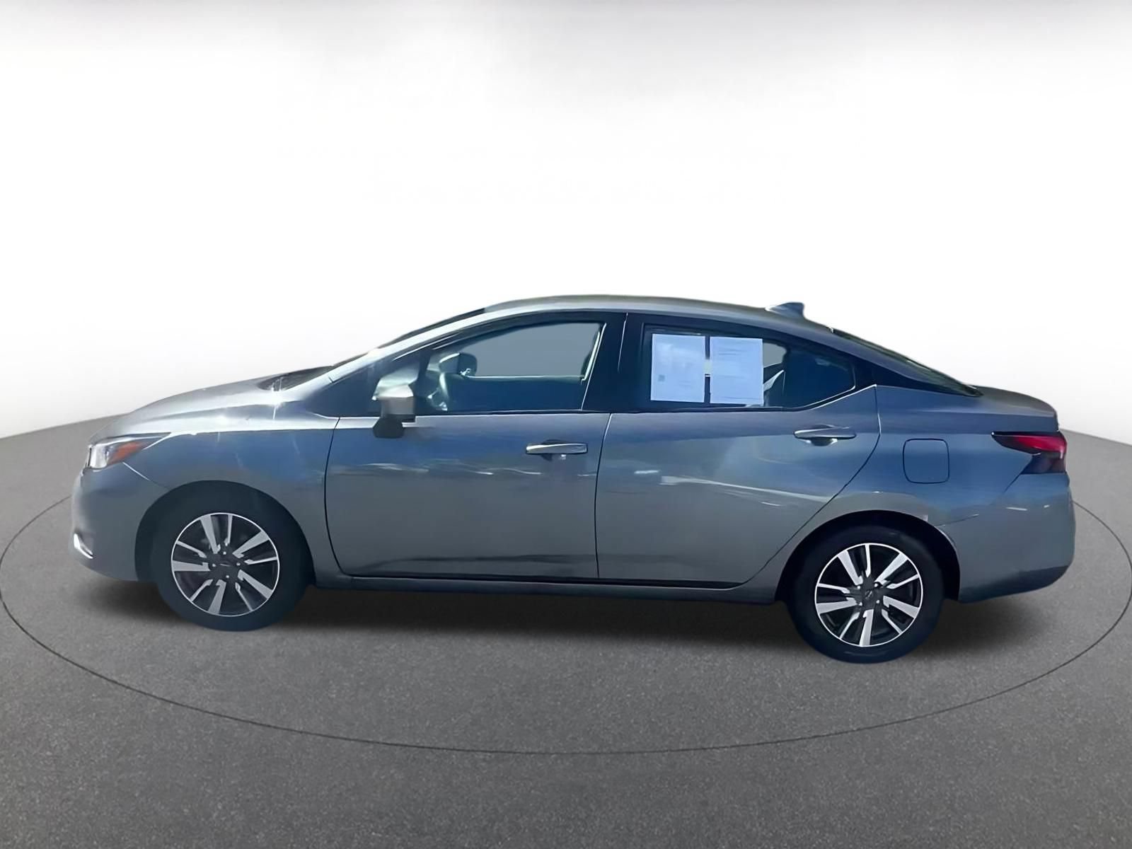 Used 2025 Nissan Versa SV FWD image 8