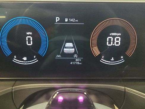 Used 2024 Hyundai Santa Fe SEL image 23