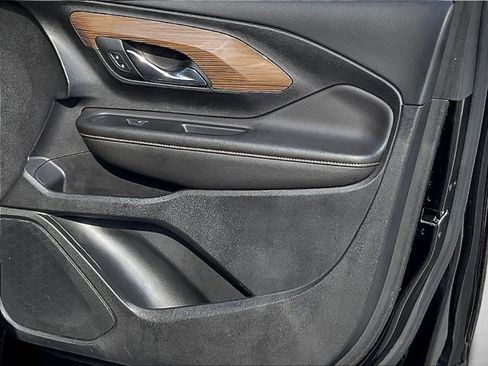 Used 2020 GMC Terrain SLE FWD image 18