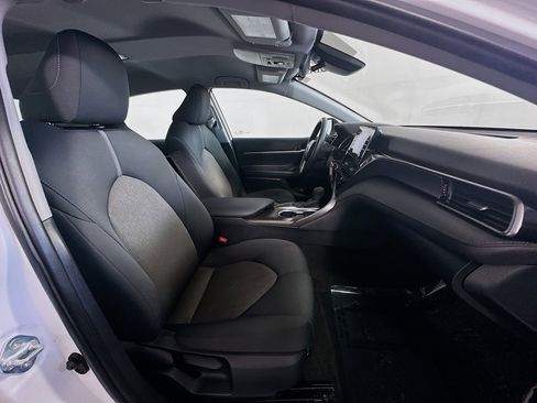 Used 2023 Toyota Camry LE image 27