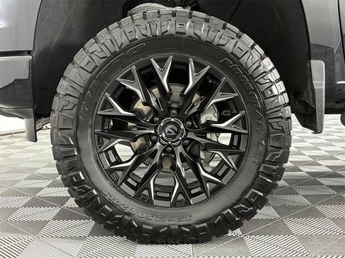 Used 2025 Chevrolet Silverado 1500 RST w/ Z71 Off-Road Package image 32