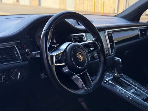 Used 2018 Porsche Macan S AWD/4WD image 12