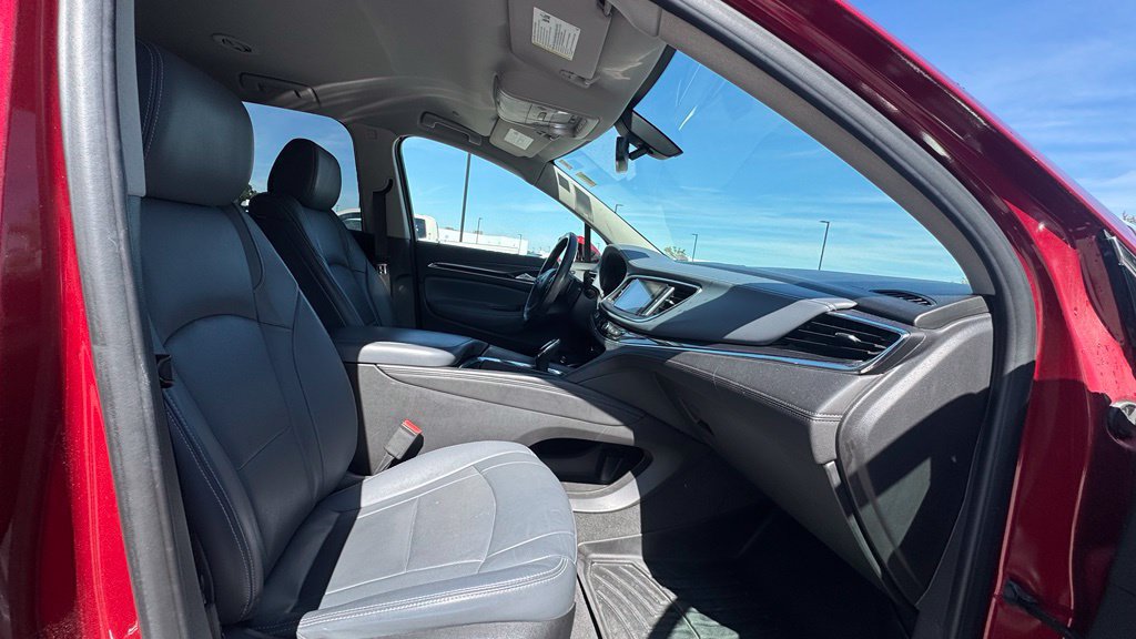 Used 2019 Buick Enclave Essence FWD image 11