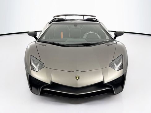 Used 2017 Lamborghini Aventador LP 750-4 Superveloce AWD/4WD image 2