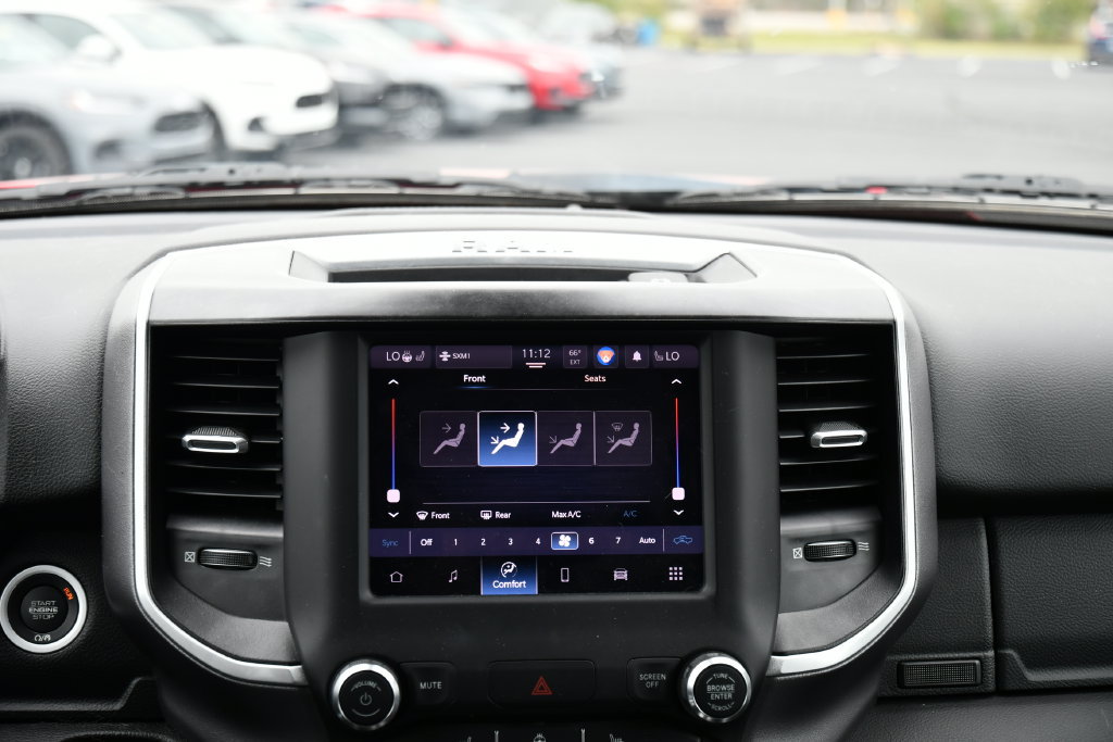 Used 2022 RAM 1500 Big Horn AWD/4WD image 32