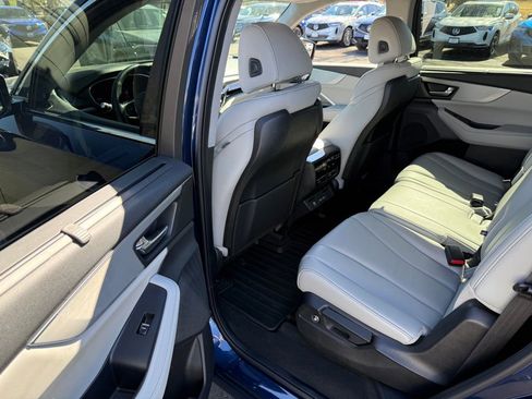 Used 2024 Acura MDX SH-AWD w/ Technology Package image 15